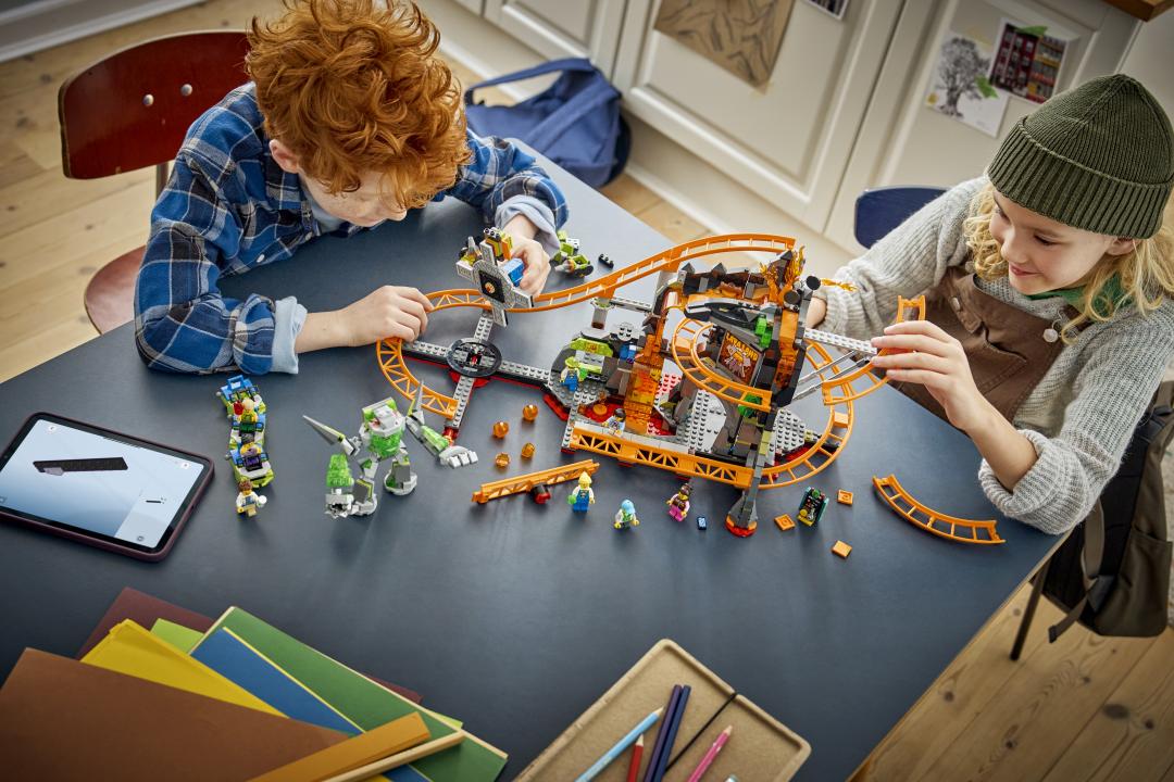 60501 | LEGO® City Lava Land Roller Coaster Park