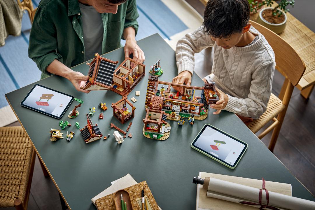 80121 | LEGO® Iconic Ancient Moon-Gazing Inn