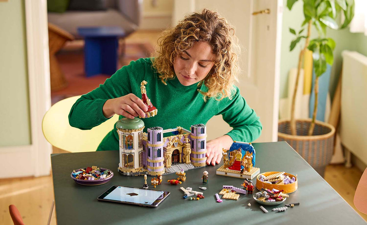 43263 | LEGO® Disney™ Beauty and the Beast Castle