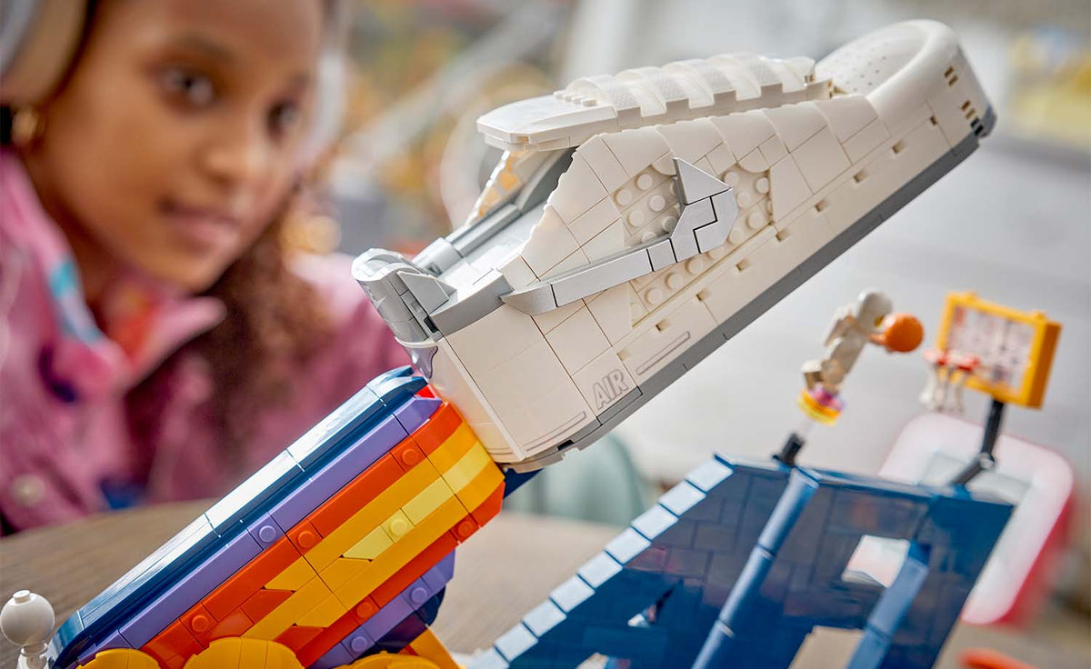 43026 | LEGO® Editions Nike Air Force 1 x LEGO® Set