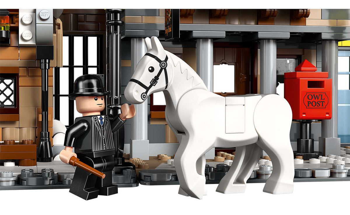 76457 | LEGO® Harry Potter™ Hogsmeade™ Village – Collectors' Edition