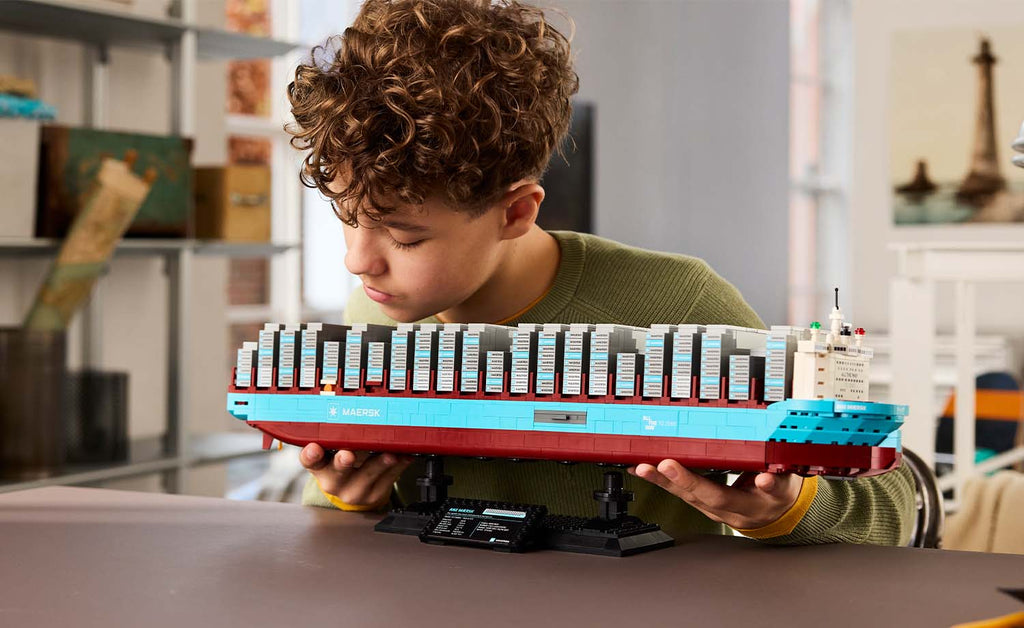40955 | LEGO® Iconic Maersk Dual-Fuel Container Vessel