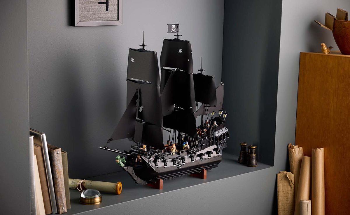 10365 | LEGO® ICONS™ Captain Jack Sparrow's Pirate Ship