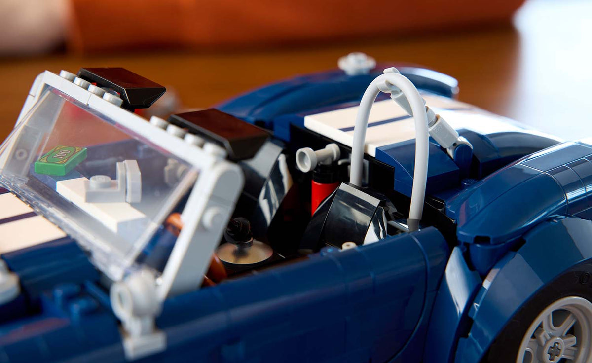 10357 | LEGO® ICONS™ Shelby Cobra 427 S/C