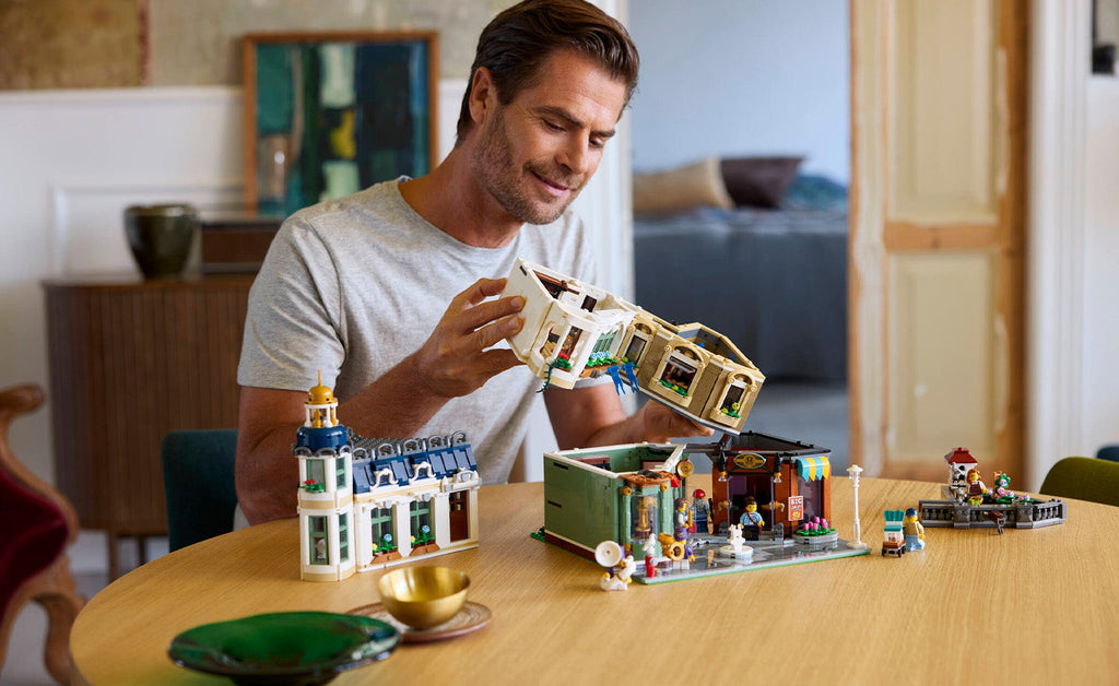 11371 | LEGO® ICONS™ Shopping Street