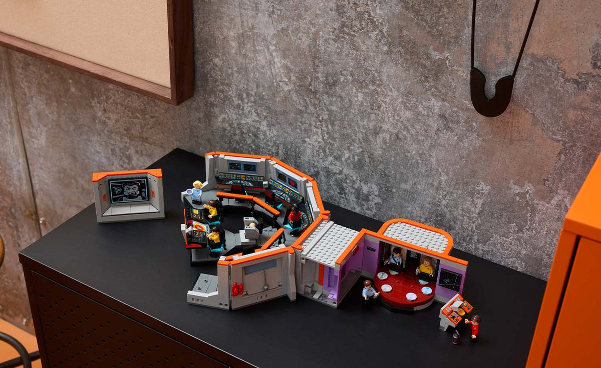 11385 | LEGO® ICONS™ Star Trek: U.S.S. Enterprise NCC-1701™ Bridge