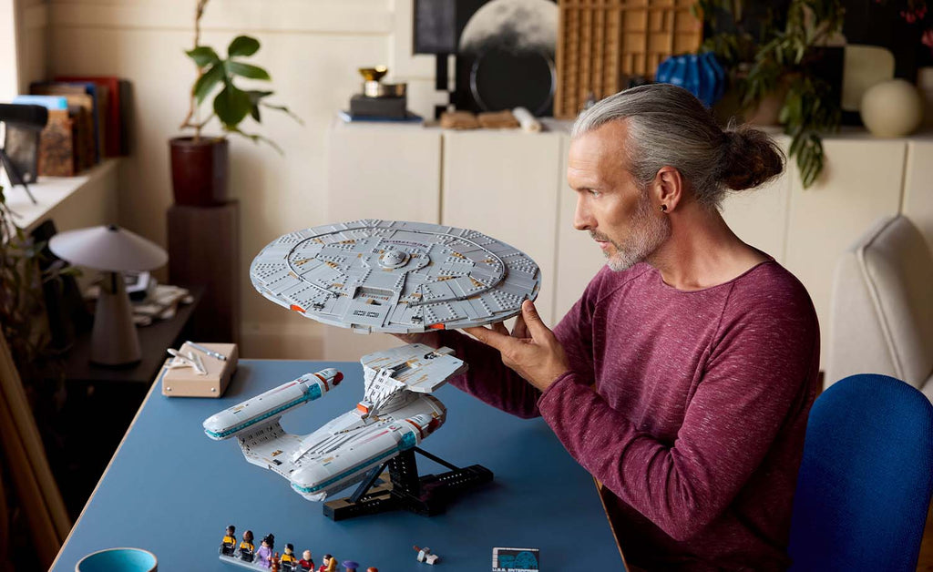 10356 | LEGO® ICONS™ Star Trek: U.S.S. Enterprise NCC-1701-D™
