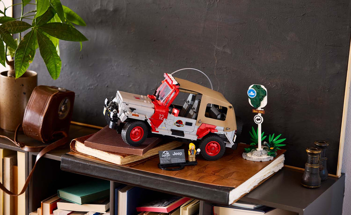77984 | LEGO® Jurassic World™ Jurassic Park Jeep® Wrangler