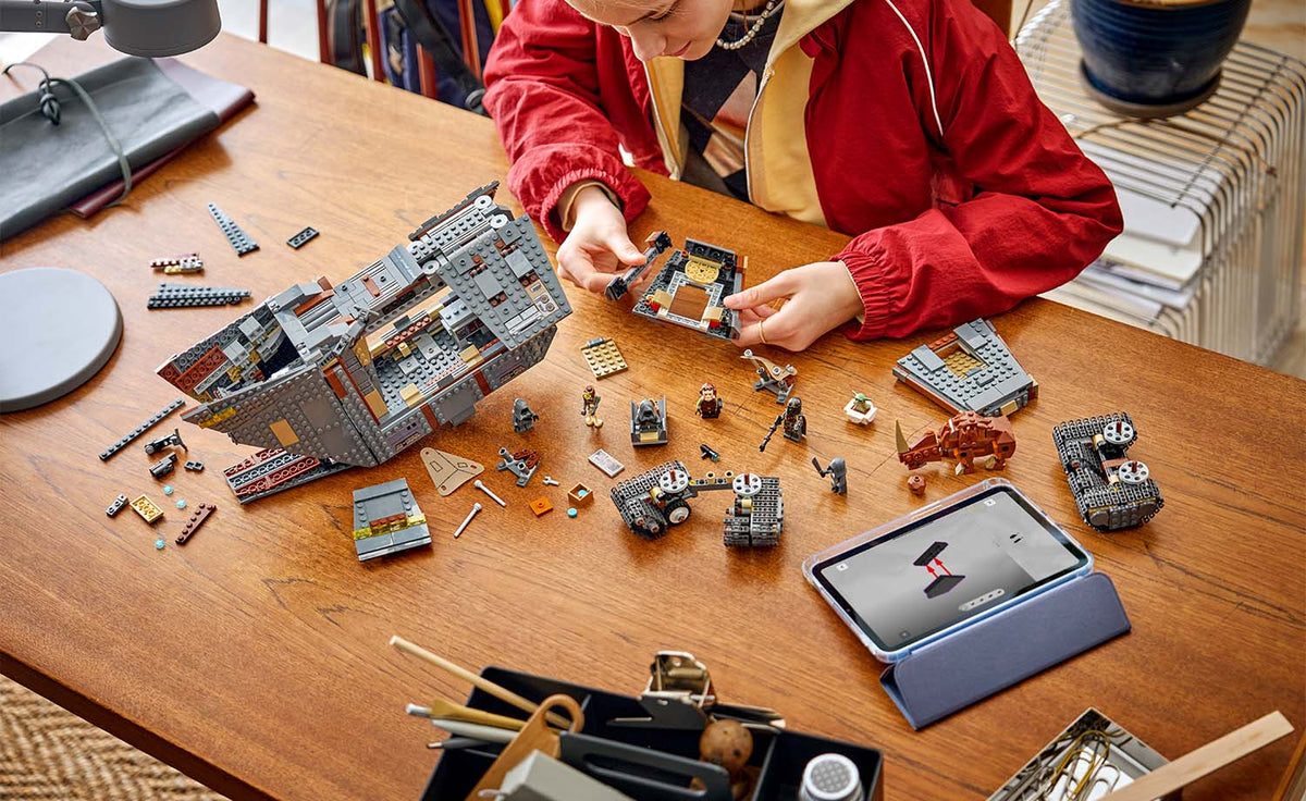 75453 | LEGO® Star Wars™ Offworld Sandcrawler™ and Mudhorn