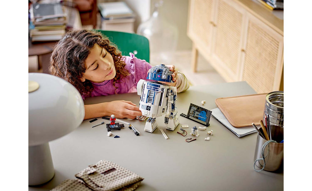 75379 | LEGO® Star Wars™ R2-D2™