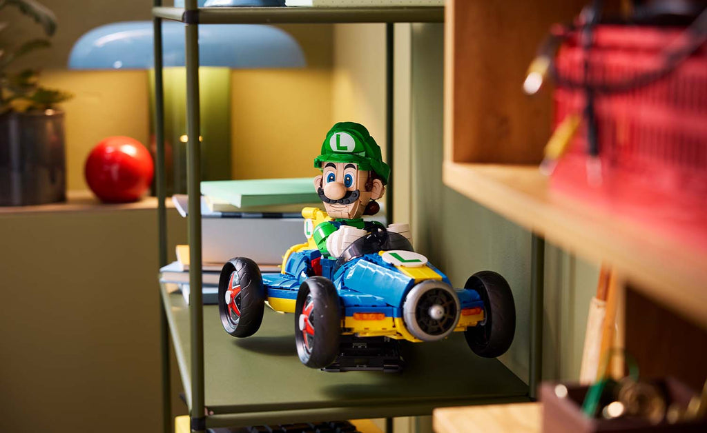 72050 | LEGO® Super Mario™ Mario Kart™ – Luigi & Mach 8