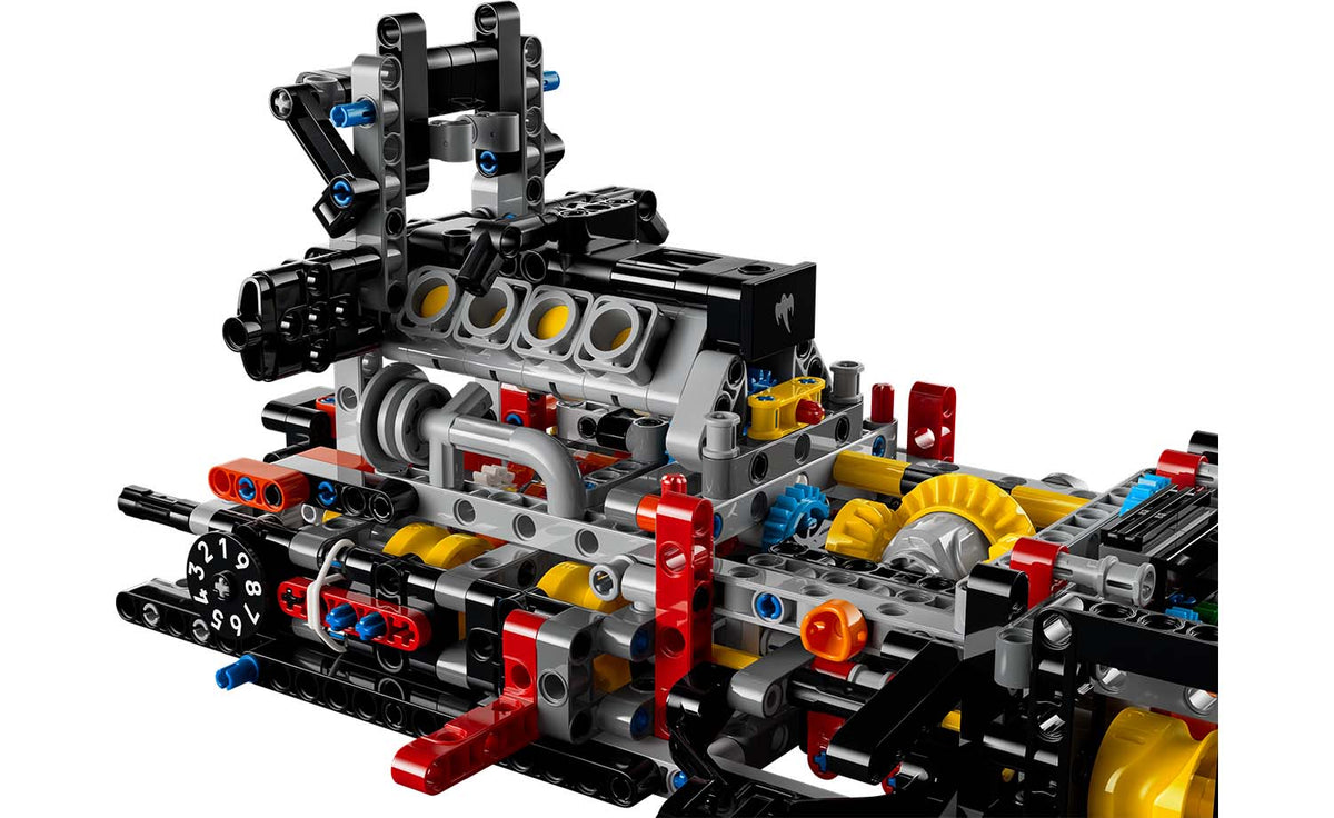 42232 | LEGO® Technic Koenigsegg Sadair's Spear Megacar