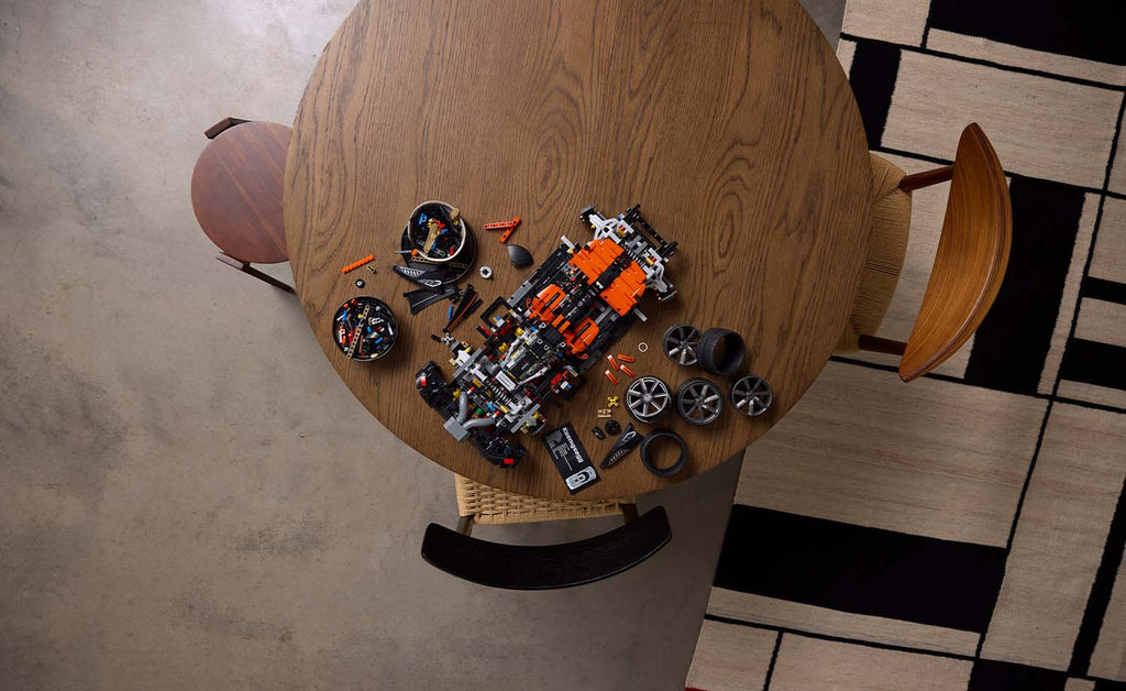 42232 | LEGO® Technic Koenigsegg Sadair's Spear Megacar