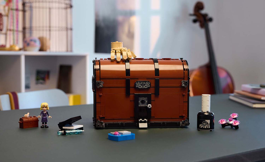 76785 | LEGO® Wednesday Thing's Apartment